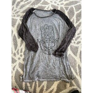 Zoe Liv Boho Soft Sheer Two Tone Long Sleeve Top